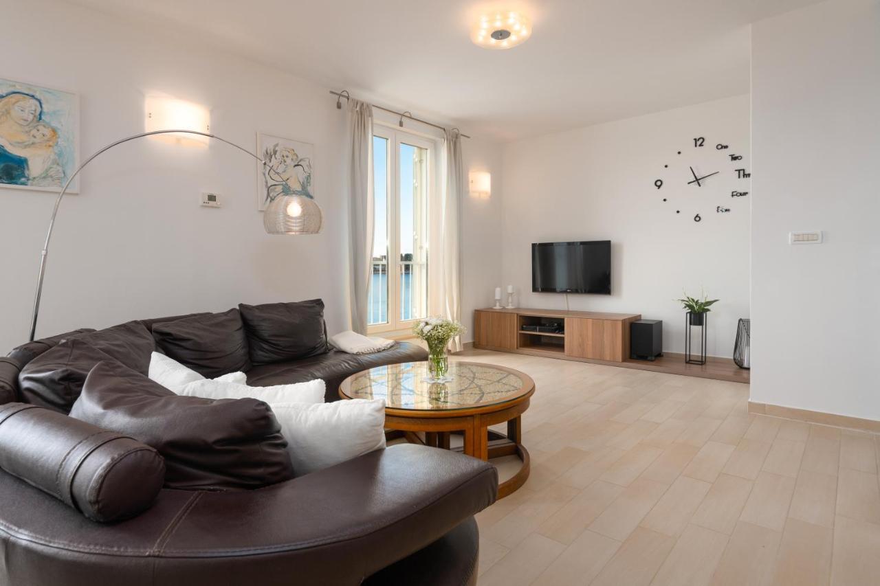 Design Apartment Bellevue Porec Esterno foto